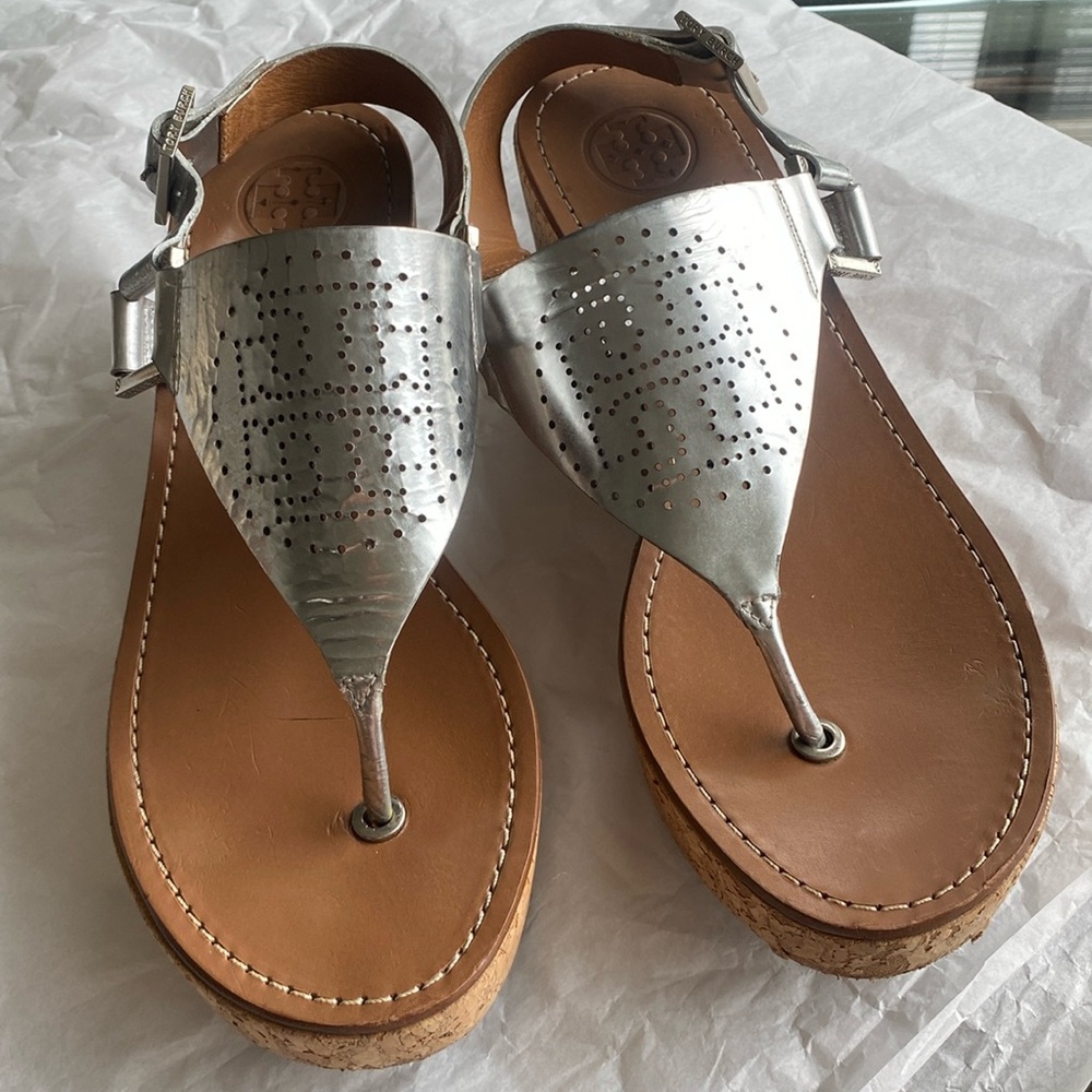 TORY BURCH Sandals Daniela Sandals Metallic Pewter Perforated Leather Size 7.5